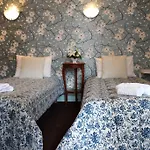 California Hotel Vichy