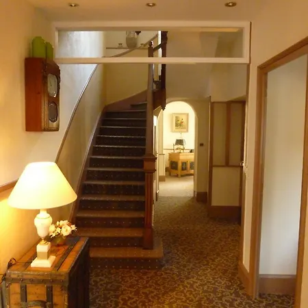 California Hotel 2*