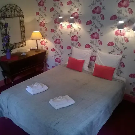 Hotel California 2*