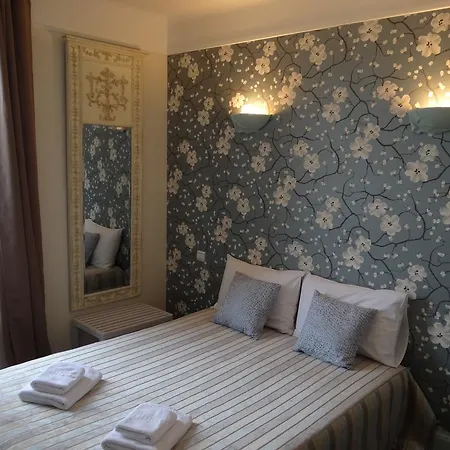 Отель California