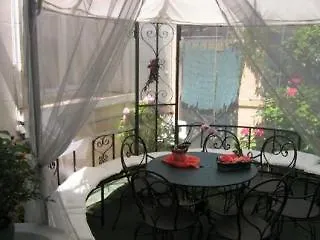 Hotel California Vichy