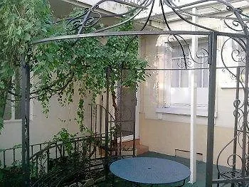 California Hotel