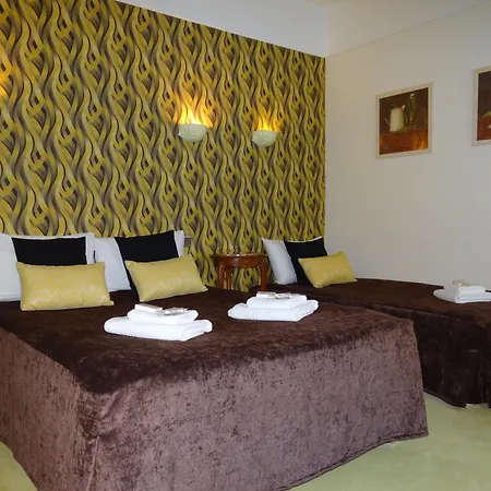 Hotel California Vichy