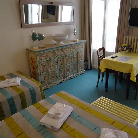 Hotel California Vichy