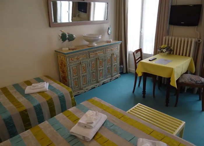 Hotel California Vichy